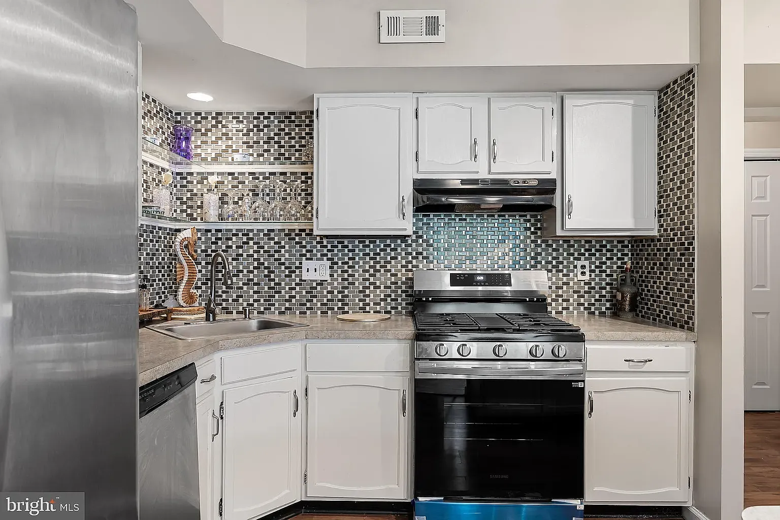 1 bed, 1362 sqft, $1,000 — Photo 2