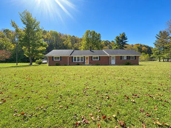 1031 Black Lick Rd, Wytheville, VA 24382