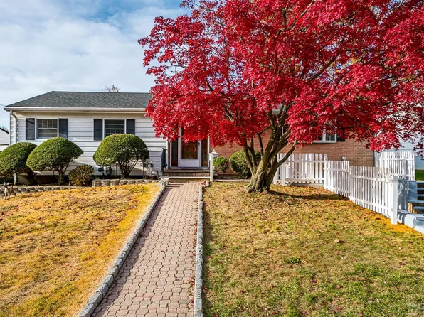 143 Princeton Rd, Parlin, NJ 08859