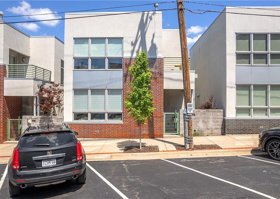 1st image of 531 Oak St