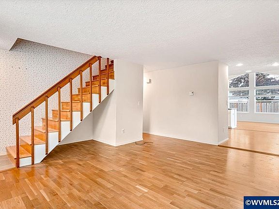 4th image of 1835 Wakefield Ct NW
