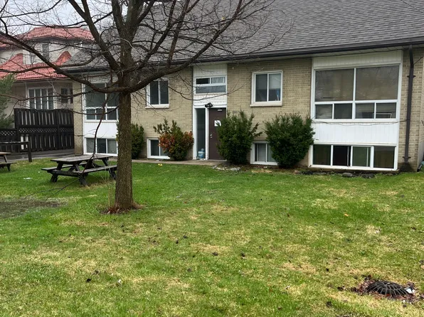 234 Lennox Ave #2, Richmond Hill, ON L4C 2A5