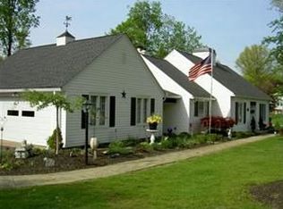 524 Hillcrest Dr, Ashland, OH 44805