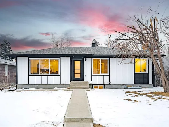 451 E Arlington Dr SE, Calgary, AB T2H 1S4