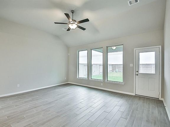 4th image of 24127 Noble Darcy Ln