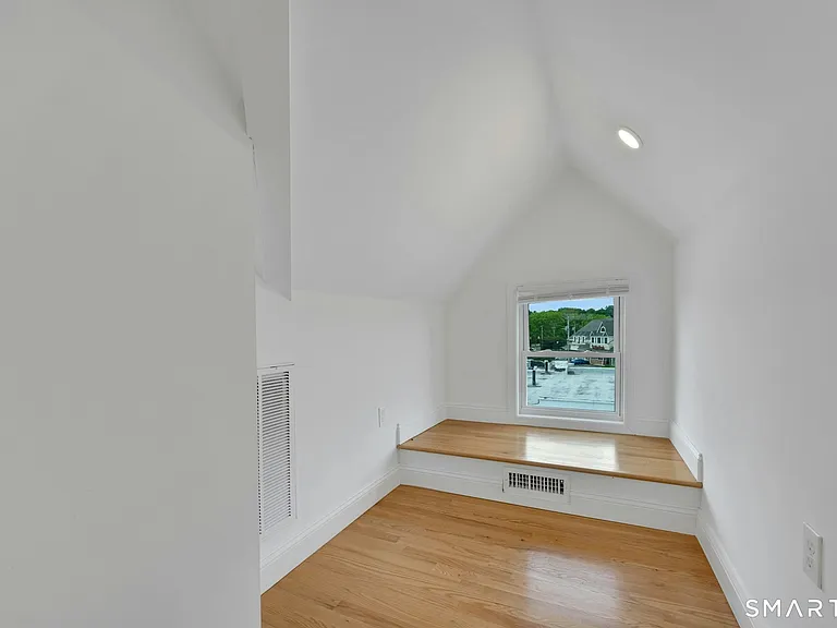 125 Tunxis Hill Rd — Photo 13