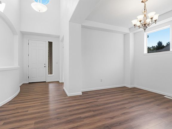 3rd image of 4112 NE 48th Ave