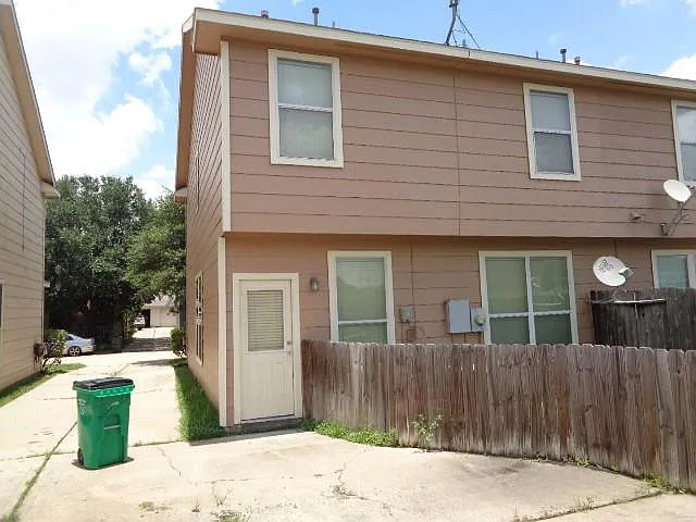 16807 Mammoth Springs Dr — Photo 39