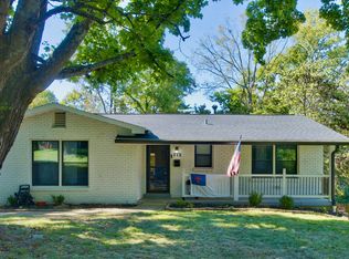 112 Ridgewood Ln, Frankfort, KY 40601