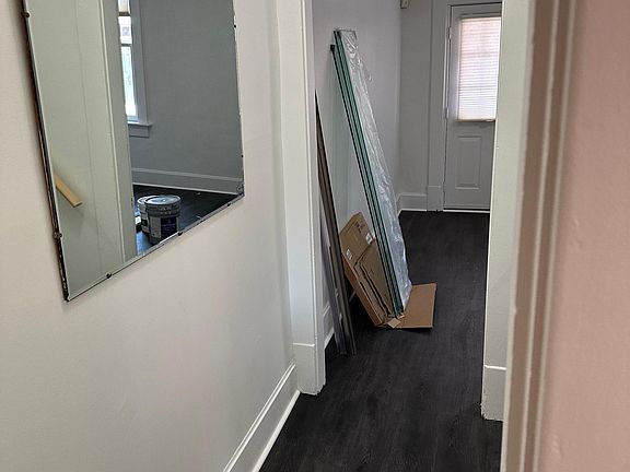 5th image of 632 S Lazelle St
