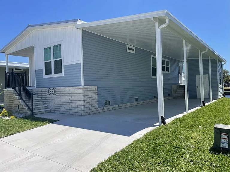 5652 Blue Harbor Dr #325 — Photo 7