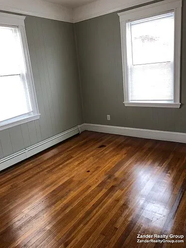 3 bed, 1.0 bath, $3,500 — Photo 4