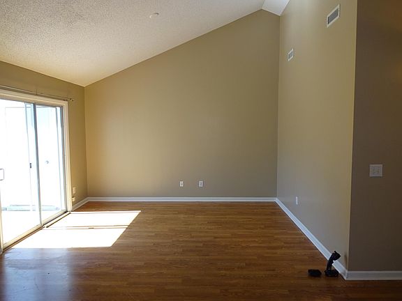 4th image of 3809 Merestone Dr #3809