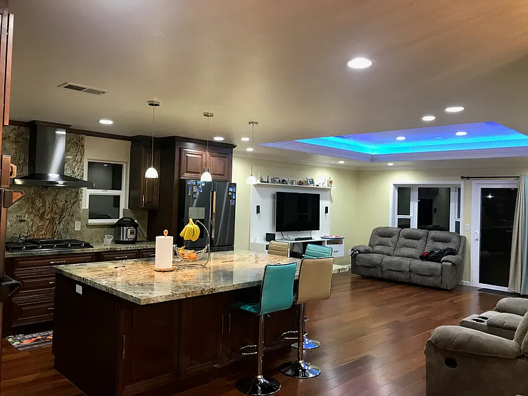Kitchen which opens to family room
