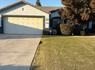 10100 Grand View Summit Dr, Bakersfield, CA 93311