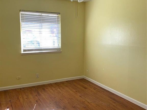 4th image of 756 Oakwood Ave