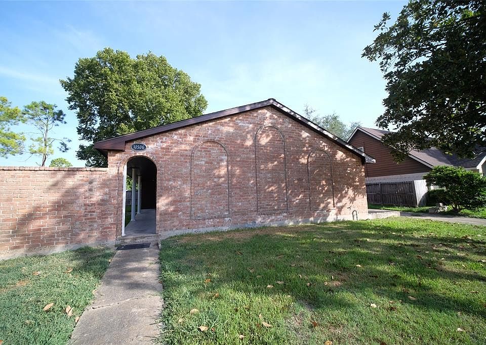 1st image of 10506 Huntington Way Dr