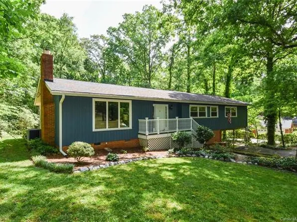 910 Forest Dr, Lancaster, SC 29720
