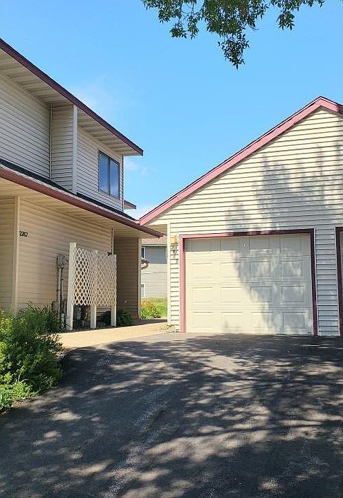 Single Garage, NEW Driveway