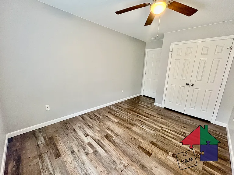 39 Cornelia Ct — Photo 17
