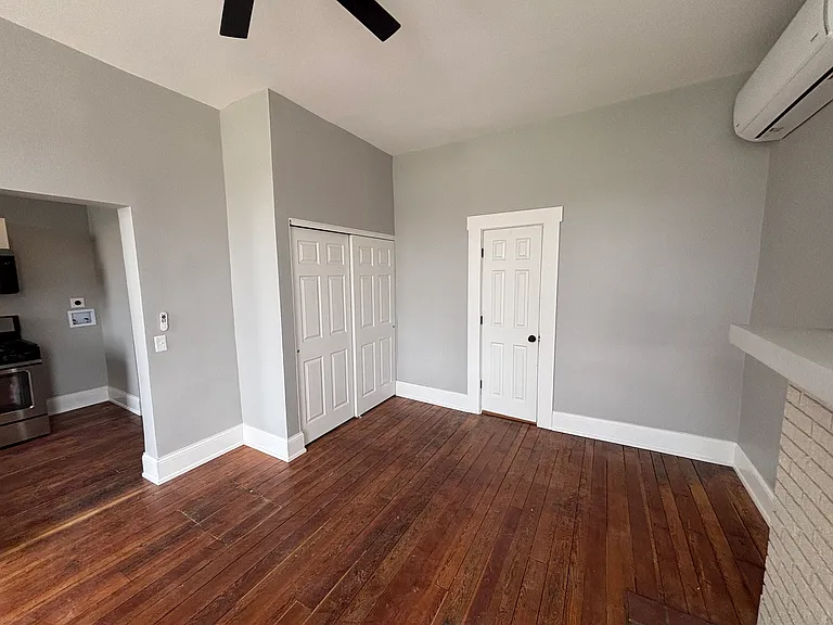 1132 Banklick St #4 — Photo 7
