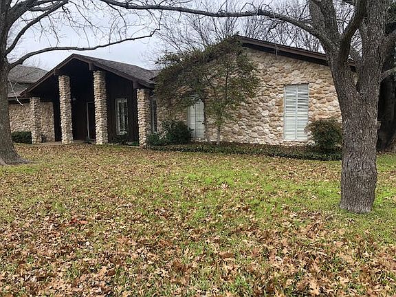 2nd image of 1220 Windwood Ln