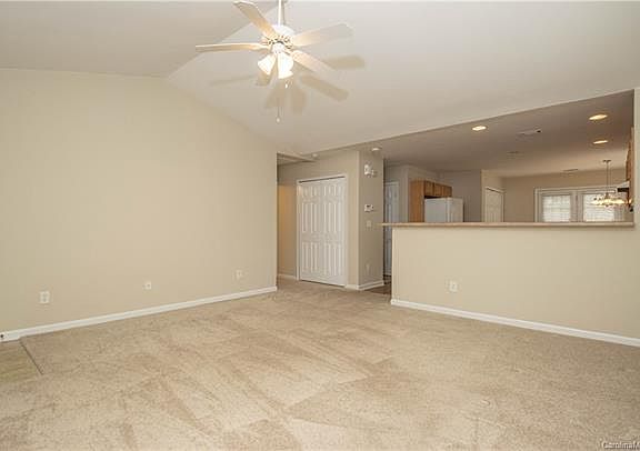 3rd image of 7398 Sun Dance Dr