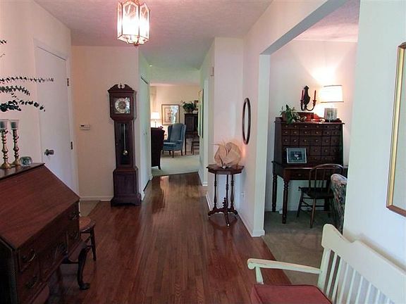 3rd image of 1304 Crestwood Hills Dr