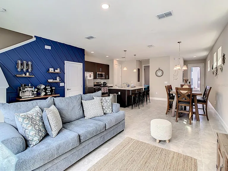 208 Villa Domani Cir — Photo 8