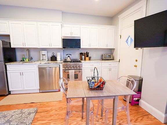 5th image of 185-187 Chestnut Hill Ave #6A
