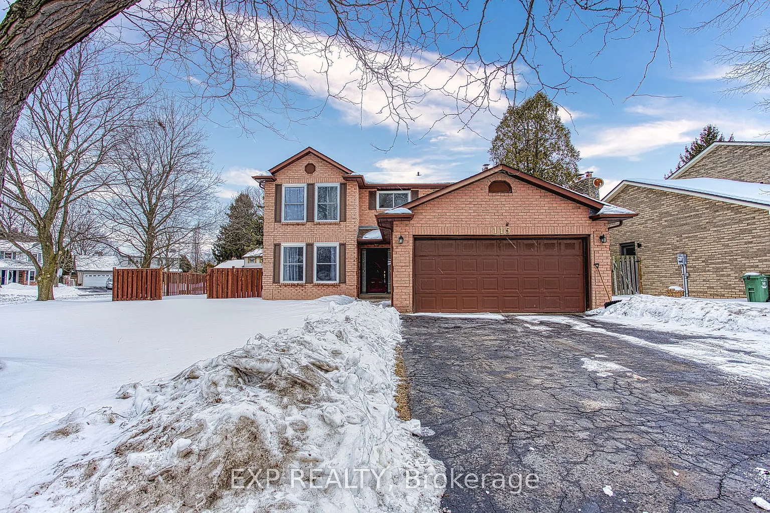 115 Amberly Blvd photo 1