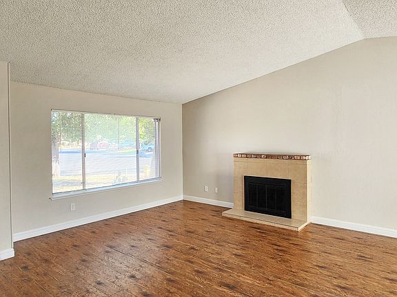 2nd image of 2852 Sawbills Ct