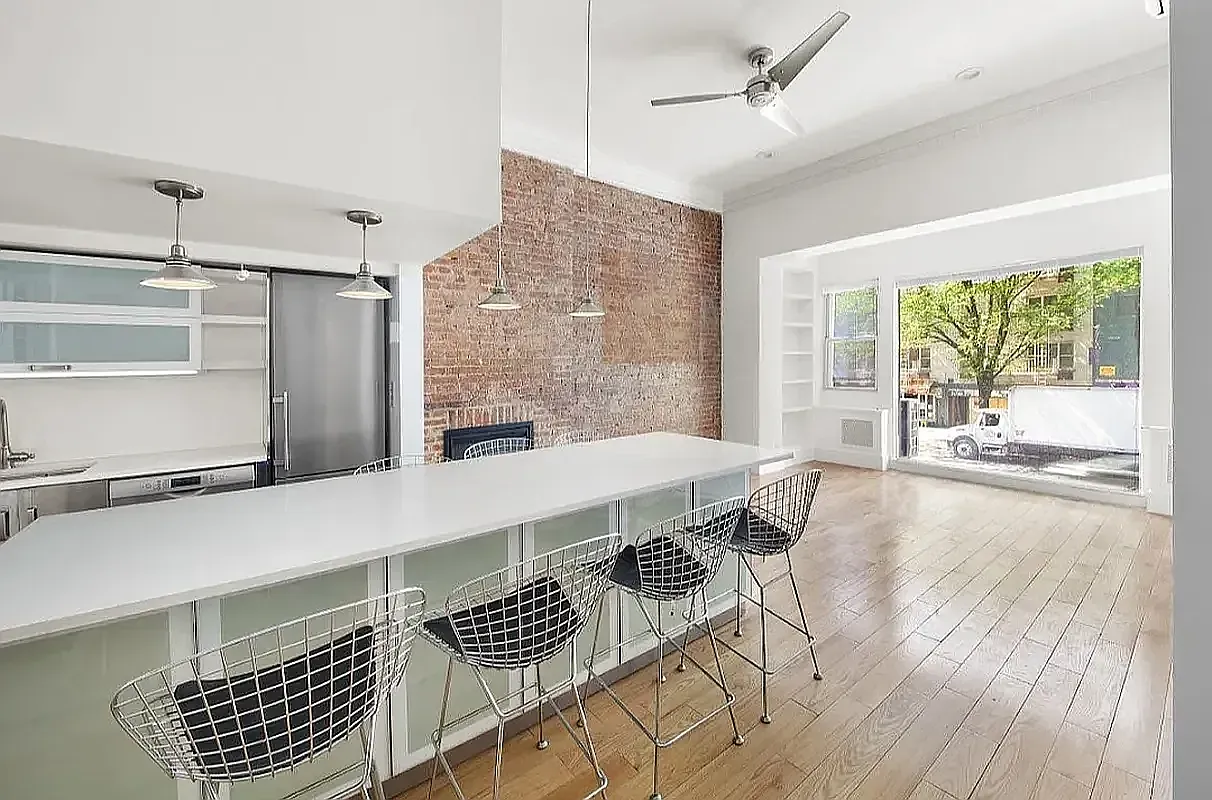 217 West 14th Street — Photo 1