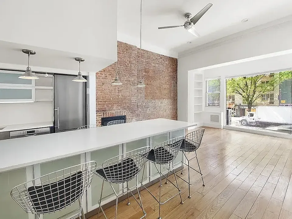 217 W 14th St #2F