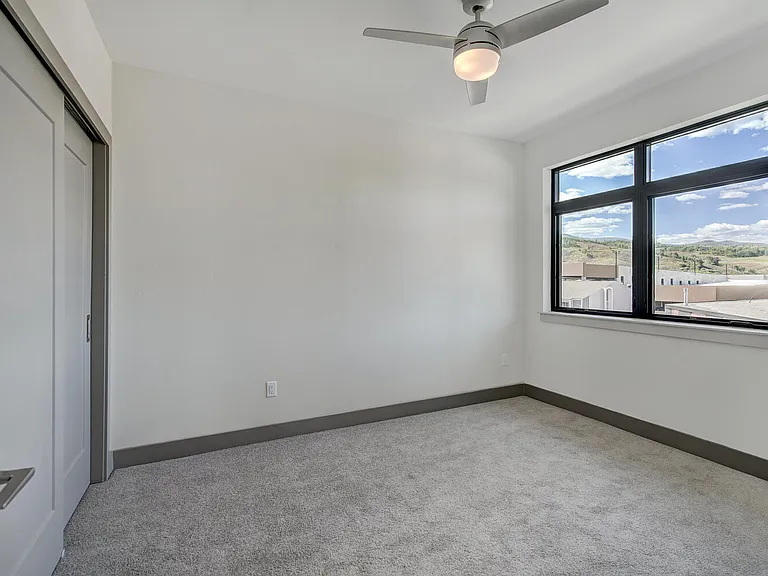 37 W 4th St #306 — Photo 5