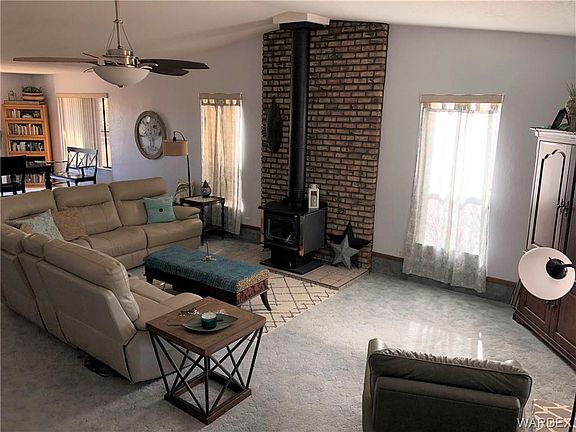 5th image of 2140 E Greasewood Dr