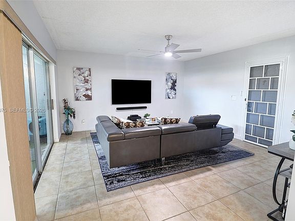 4th image of 14771 Wildflower Ln