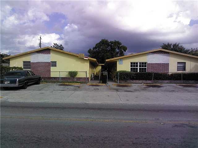 1st image of 720 SE 6th Ave