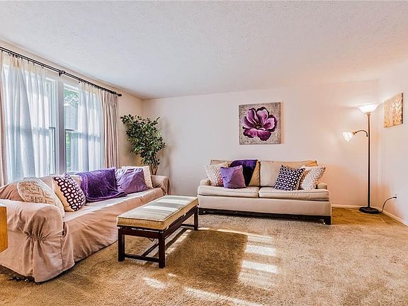 2nd image of 500 Penbrooke Dr