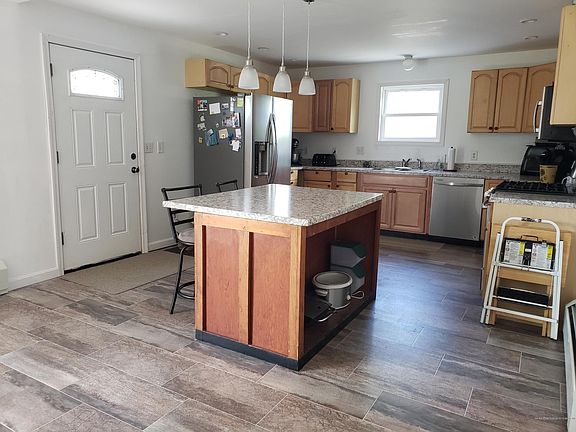 Entrance into Kitchen