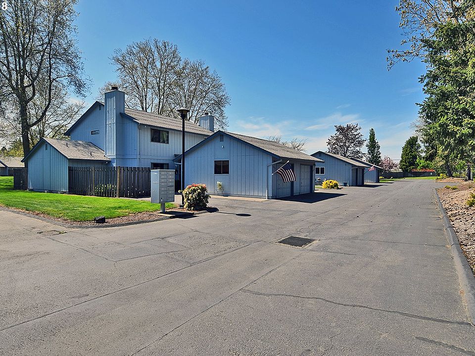 1st image of 1932 SE Quail Cir