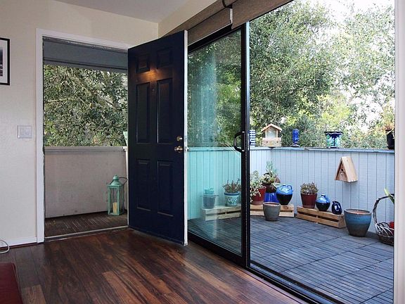 3rd image of 105 W Virginia Avenue UNIT 11