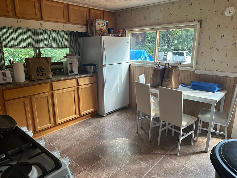 131 Groton Ave #1 — Photo 8