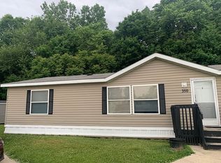 350 Brookside Mnr, Goshen, IN 46526