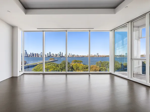 165 Charles Street image 2 of 17