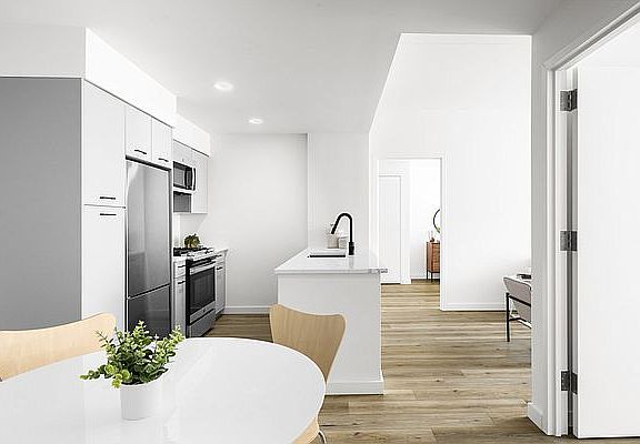 5th image of 1101 President St APT 609