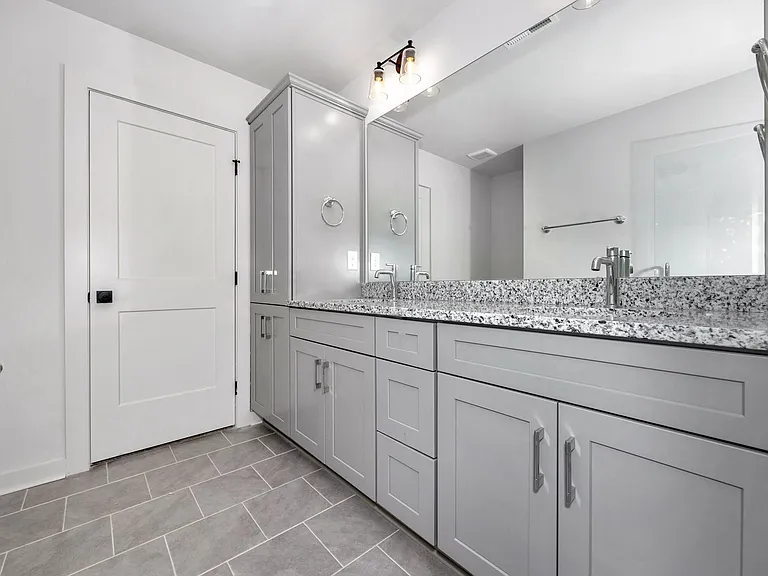 2506 Freeman Rd — Photo 21