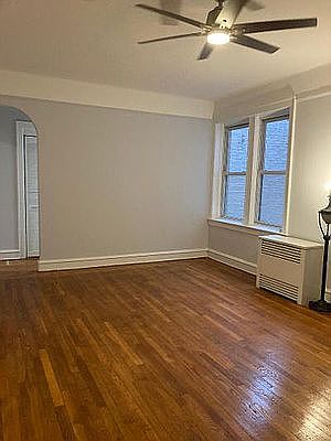 4th image of 4520 43rd St APT 2C