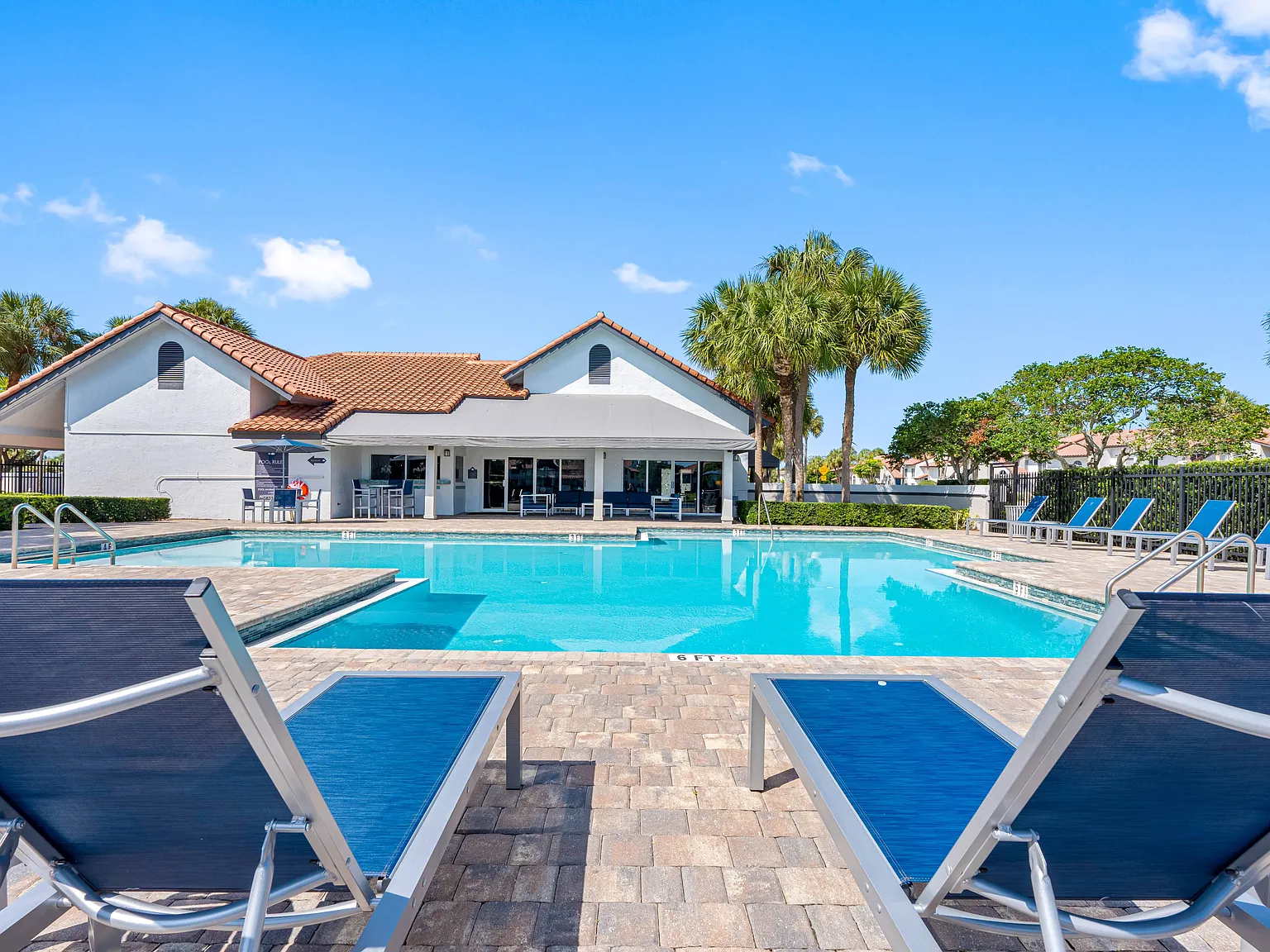 Boca Arbor Club Apartments — Photo 3