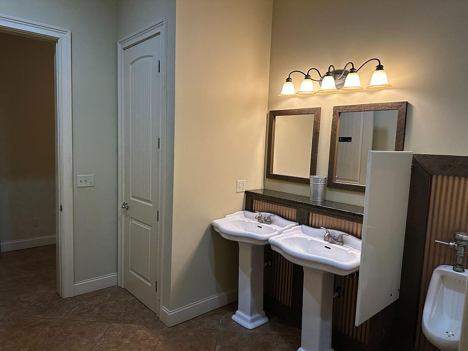 13th image of this home